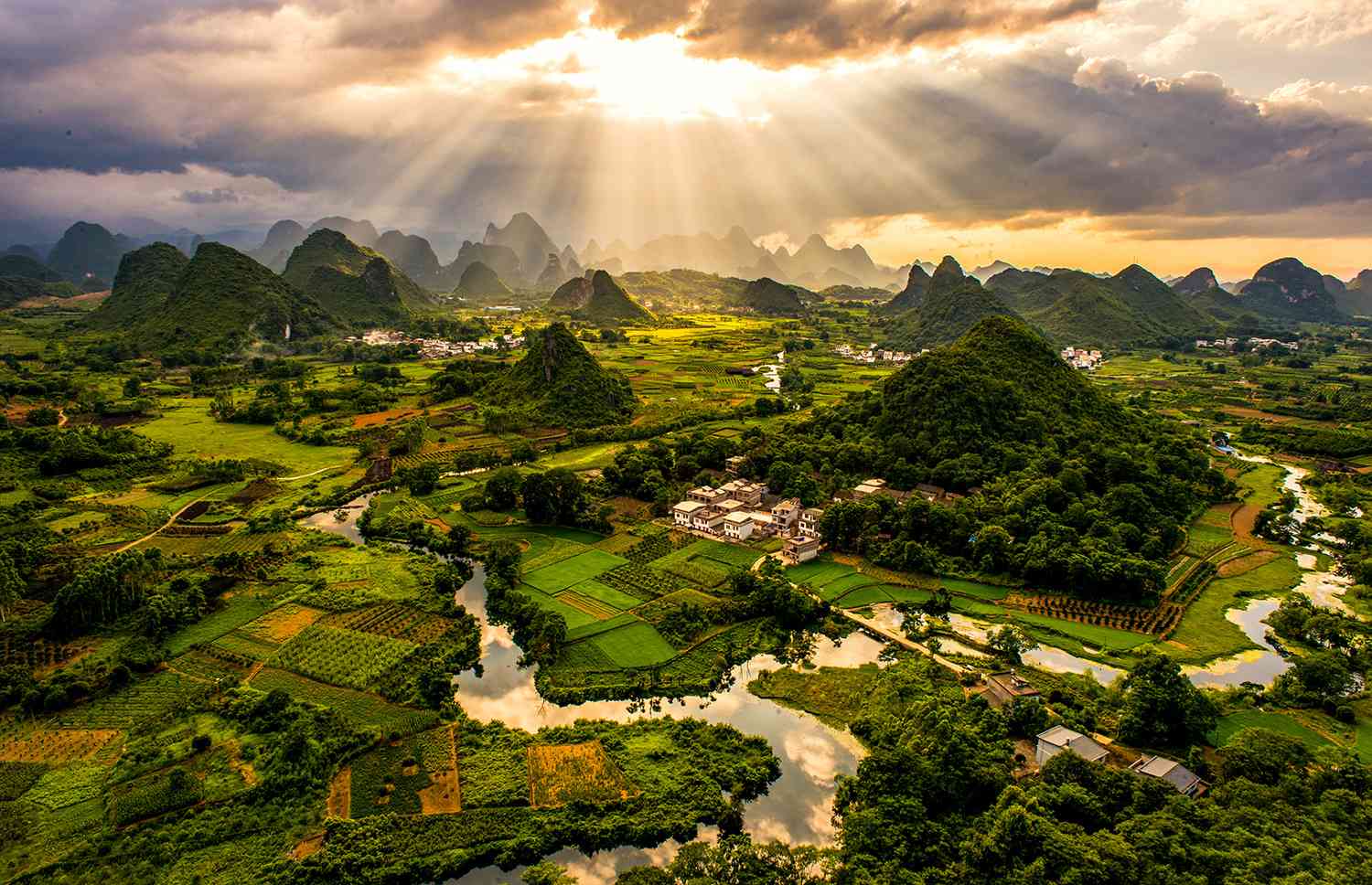 Guilin Landscape Photography, Li River And Karst Mountains